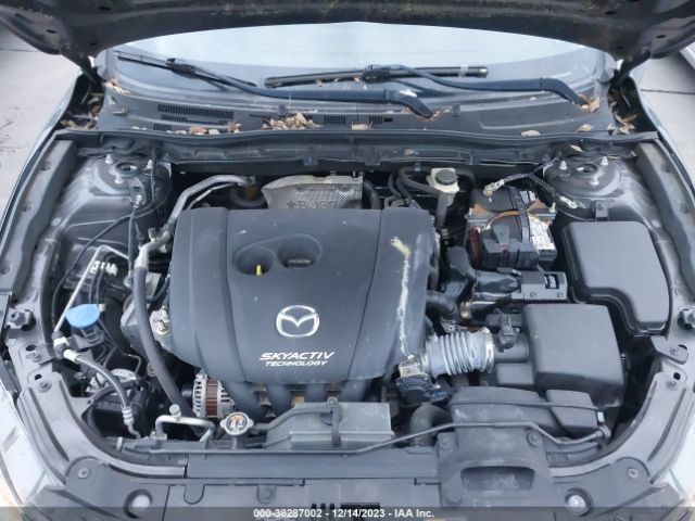 Photo 9 VIN: 3MZBN1U72HM137115 - MAZDA MAZDA3 