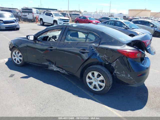 Photo 2 VIN: 3MZBN1U72JM185087 - MAZDA MAZDA3 