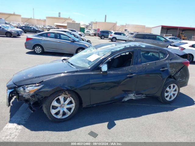 Photo 5 VIN: 3MZBN1U72JM185087 - MAZDA MAZDA3 