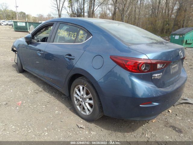 Photo 2 VIN: 3MZBN1U72JM190807 - MAZDA 3 4-DOOR 