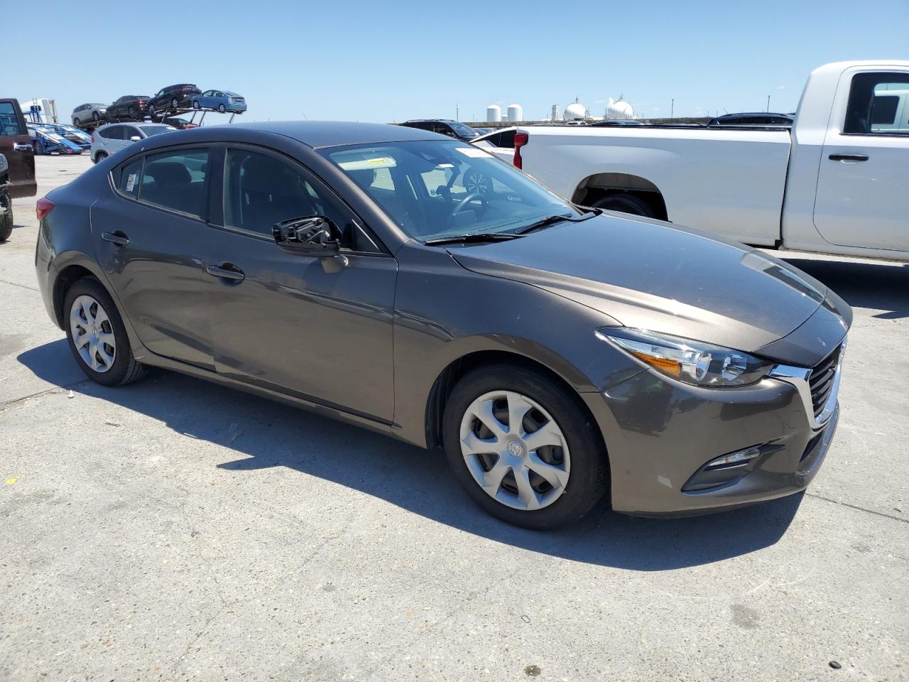 Photo 3 VIN: 3MZBN1U73JM183946 - MAZDA 3 