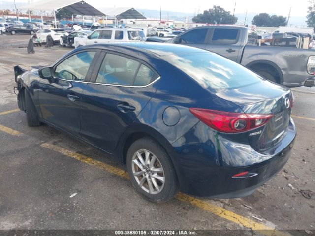 Photo 2 VIN: 3MZBN1U74HM106058 - MAZDA MAZDA3 