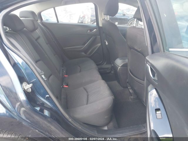 Photo 7 VIN: 3MZBN1U74HM106058 - MAZDA MAZDA3 