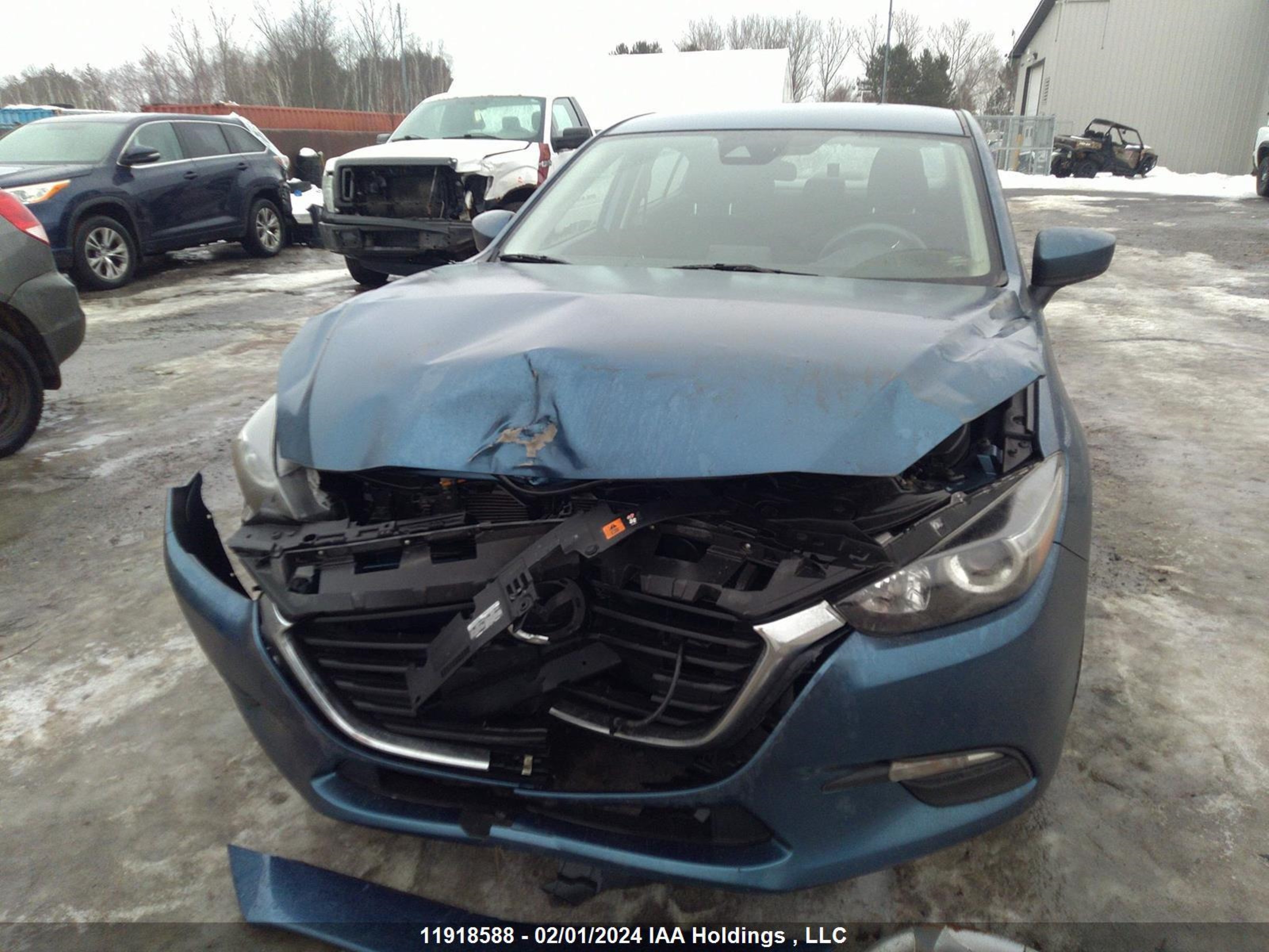 Photo 5 VIN: 3MZBN1U74JM221054 - MAZDA 3 