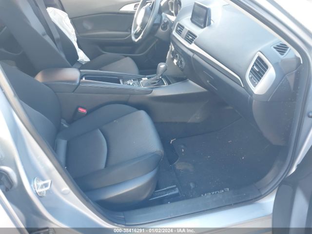 Photo 4 VIN: 3MZBN1U75HM108000 - MAZDA MAZDA3 4-DOOR 