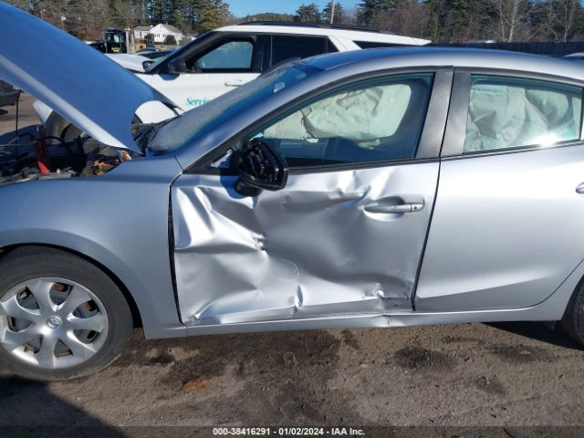 Photo 5 VIN: 3MZBN1U75HM108000 - MAZDA MAZDA3 4-DOOR 