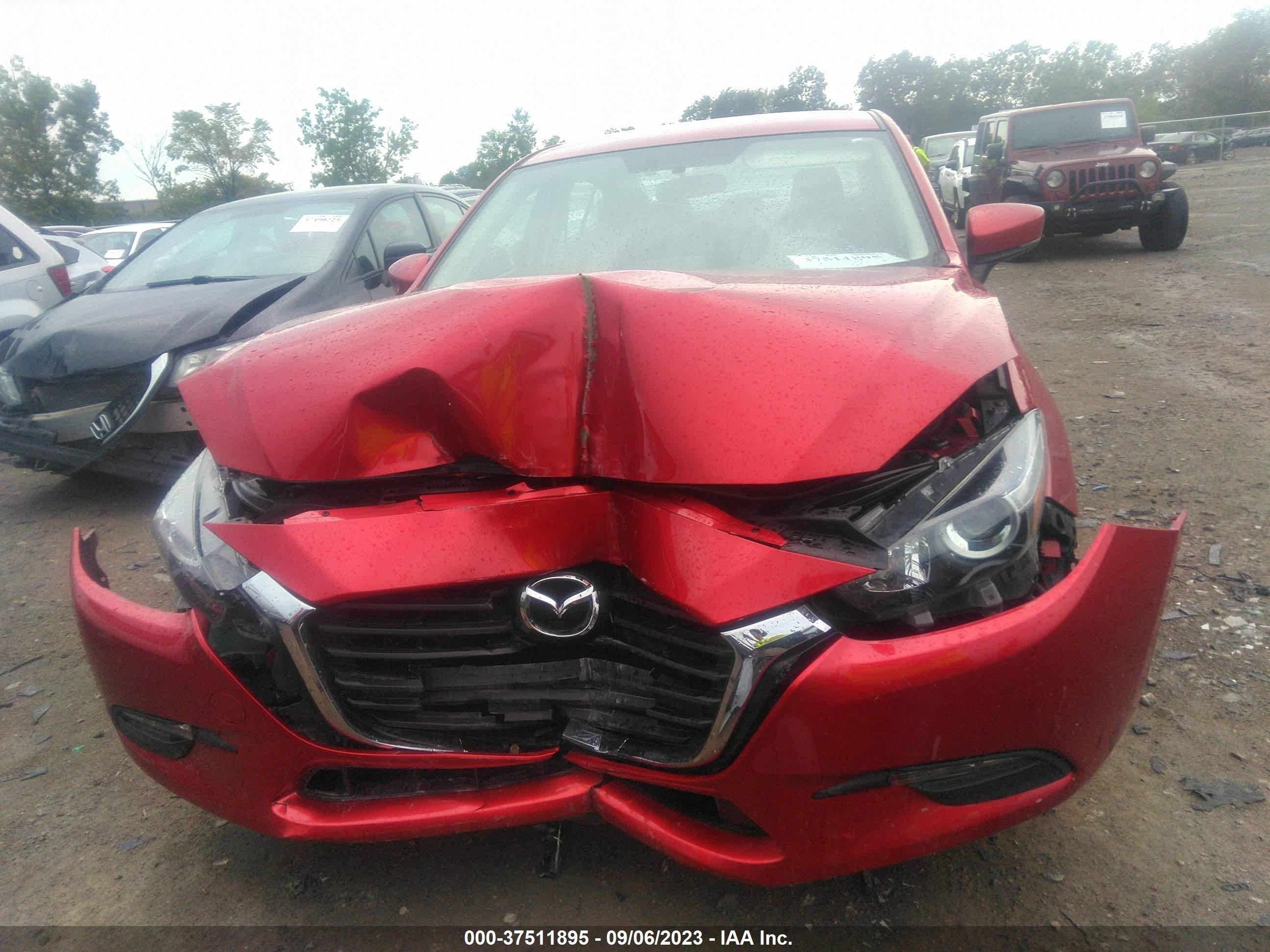 Photo 11 VIN: 3MZBN1U75HM145645 - MAZDA 3 