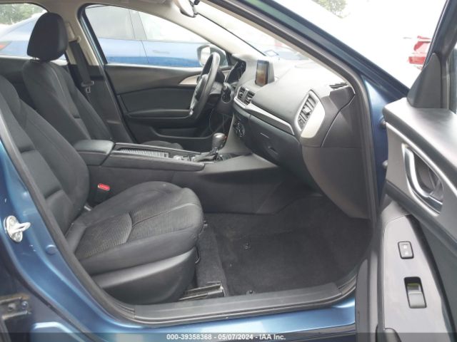 Photo 4 VIN: 3MZBN1U75JM231575 - MAZDA MAZDA3 