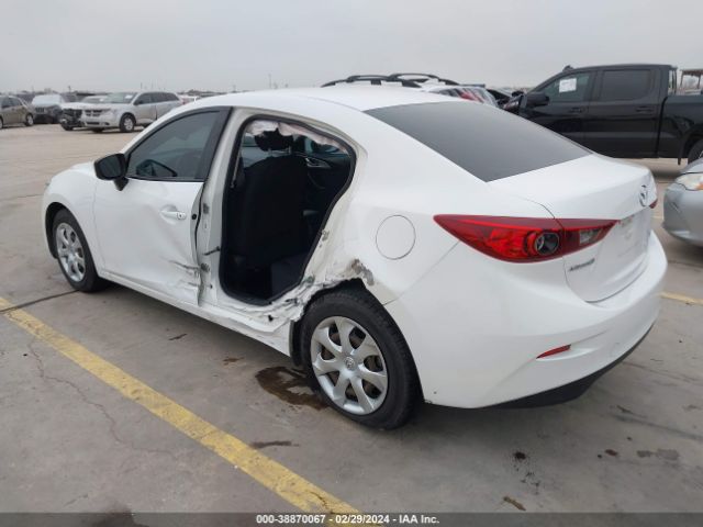 Photo 2 VIN: 3MZBN1U75JM240521 - MAZDA MAZDA3 