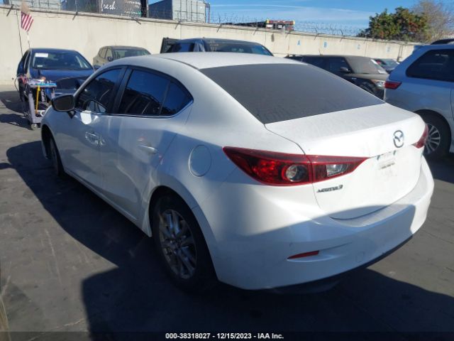 Photo 2 VIN: 3MZBN1U76HM103825 - MAZDA MAZDA3 