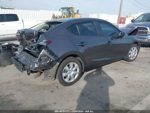 Photo 3 VIN: 3MZBN1U76HM153950 - MAZDA MAZDA3 