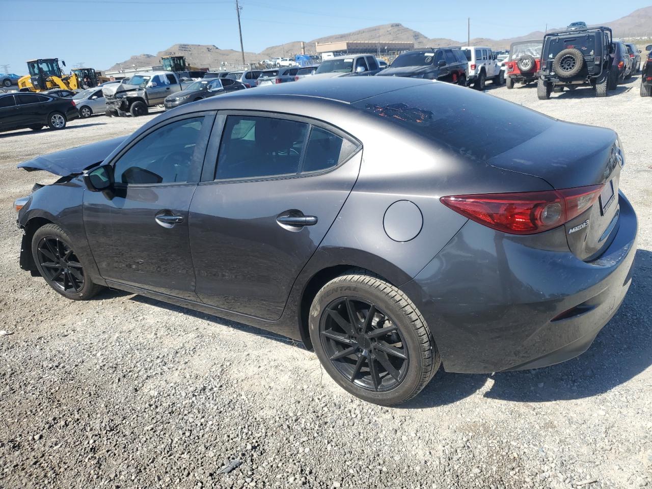 Photo 1 VIN: 3MZBN1U76JM176330 - MAZDA 3 