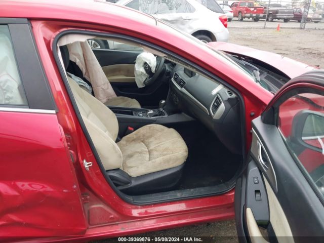 Photo 4 VIN: 3MZBN1U76JM188980 - MAZDA MAZDA3 