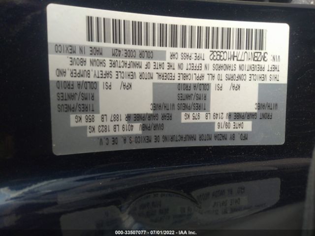 Photo 8 VIN: 3MZBN1U77HM103932 - MAZDA 3 4-DOOR 