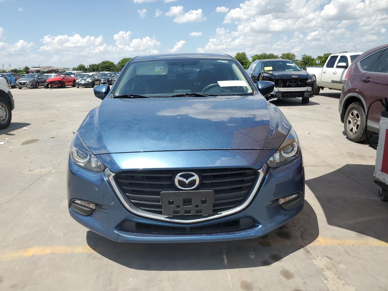 Photo 4 VIN: 3MZBN1U77HM121864 - MAZDA 3 