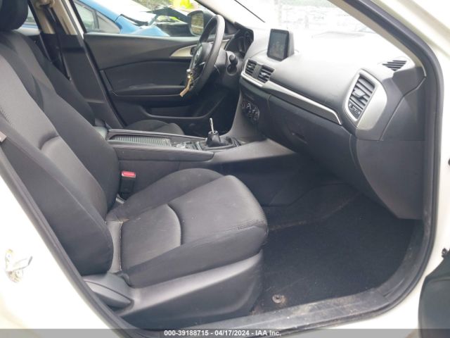 Photo 4 VIN: 3MZBN1U77HM126191 - MAZDA MAZDA3 