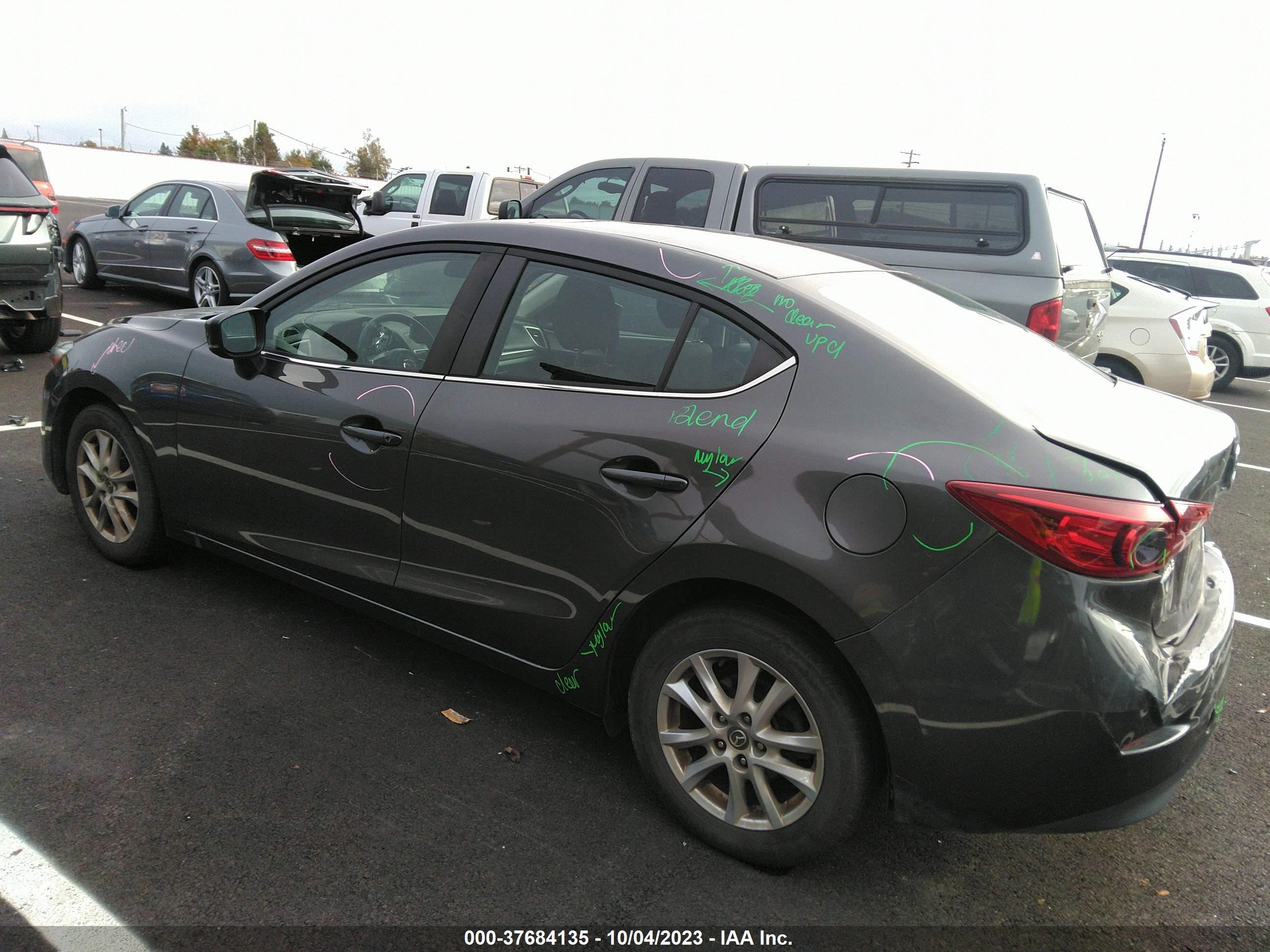 Photo 2 VIN: 3MZBN1U77HM154475 - MAZDA 3 