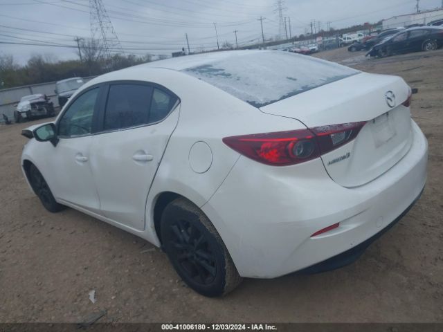 Photo 2 VIN: 3MZBN1U77JM211795 - MAZDA MAZDA3 