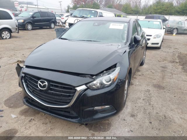 Photo 1 VIN: 3MZBN1U78JM183425 - MAZDA MAZDA3 