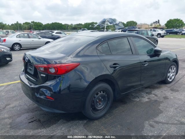 Photo 3 VIN: 3MZBN1U78JM209702 - MAZDA MAZDA3 