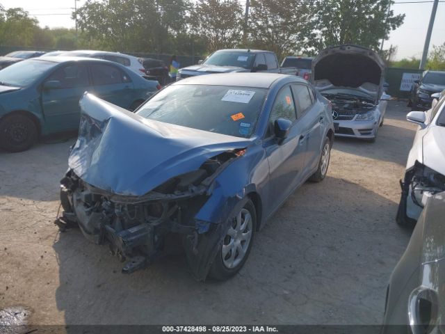 Photo 1 VIN: 3MZBN1U78JM241243 - MAZDA MAZDA3 