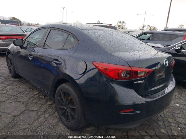 Photo 2 VIN: 3MZBN1U7XHM104704 - MAZDA MAZDA3 