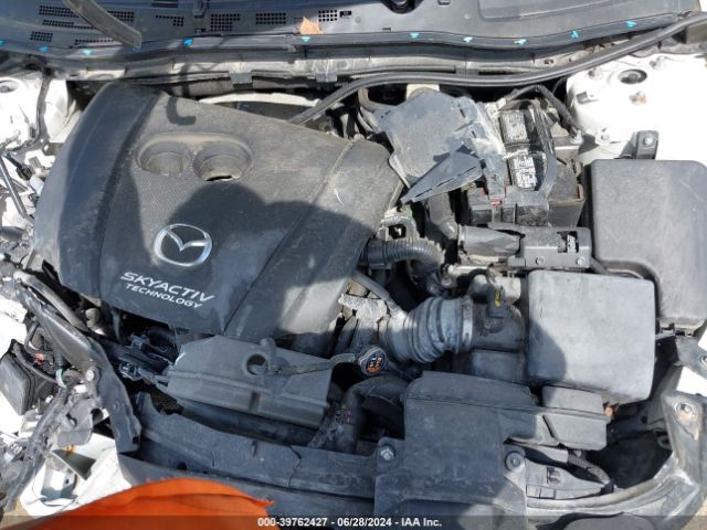 Photo 9 VIN: 3MZBN1U7XHM105044 - MAZDA MAZDA3 