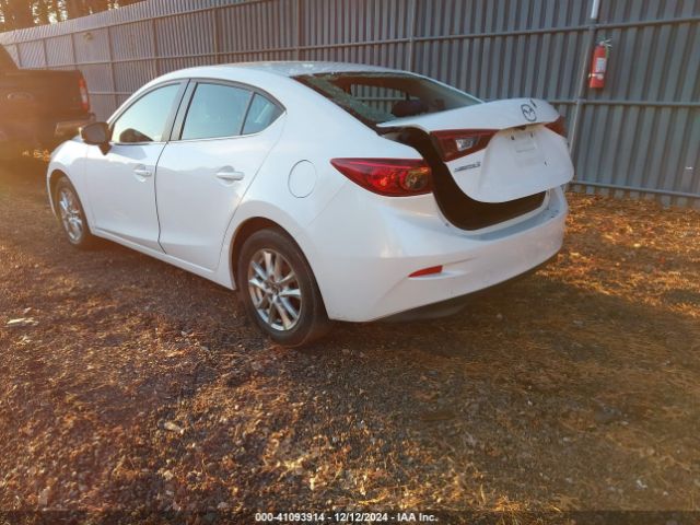 Photo 2 VIN: 3MZBN1U7XHM108395 - MAZDA MAZDA3 