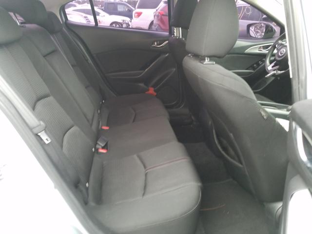 Photo 5 VIN: 3MZBN1U7XHM145334 - MAZDA 3 