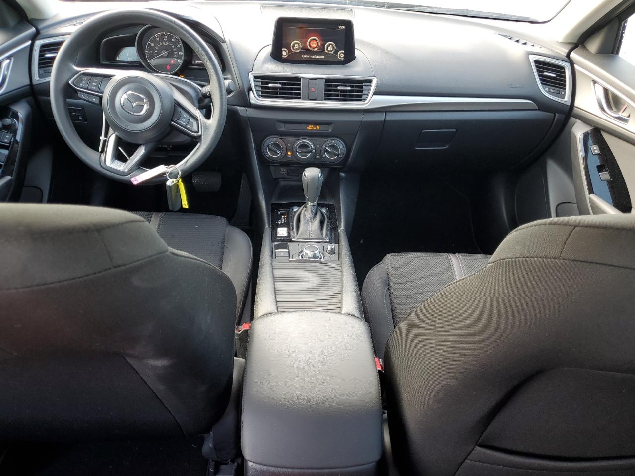 Photo 7 VIN: 3MZBN1U7XHM153160 - MAZDA 3 