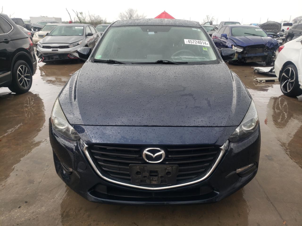 Photo 4 VIN: 3MZBN1U7XHM157967 - MAZDA 3 