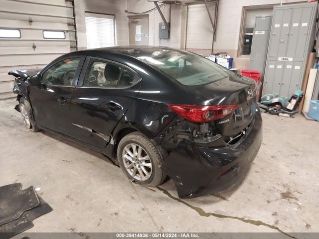 Photo 2 VIN: 3MZBN1U7XJM171020 - MAZDA MAZDA3 