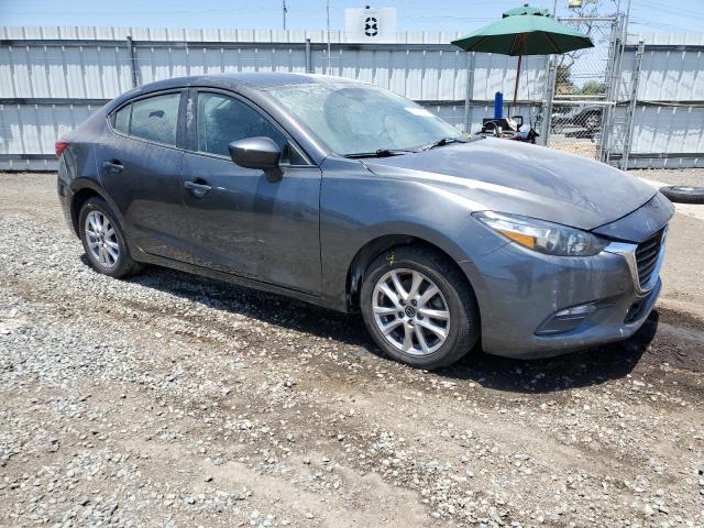 Photo 3 VIN: 3MZBN1U7XJM179215 - MAZDA 3 