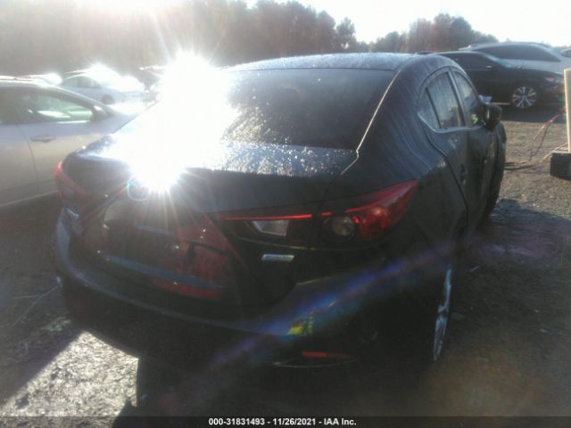 Photo 3 VIN: 3MZBN1U7XJM187864 - MAZDA 3 4-DOOR 