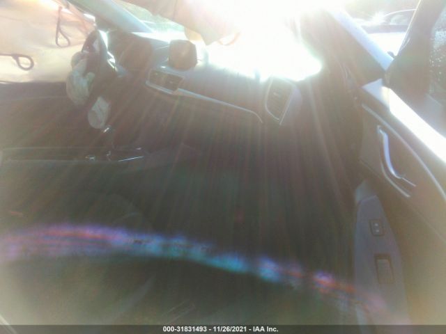 Photo 4 VIN: 3MZBN1U7XJM187864 - MAZDA 3 4-DOOR 