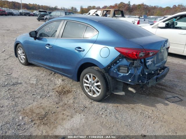 Photo 2 VIN: 3MZBN1U7XJM234021 - MAZDA MAZDA3 