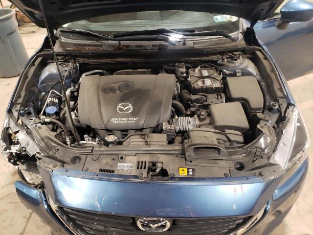 Photo 10 VIN: 3MZBN1U7XJM274888 - MAZDA 3 