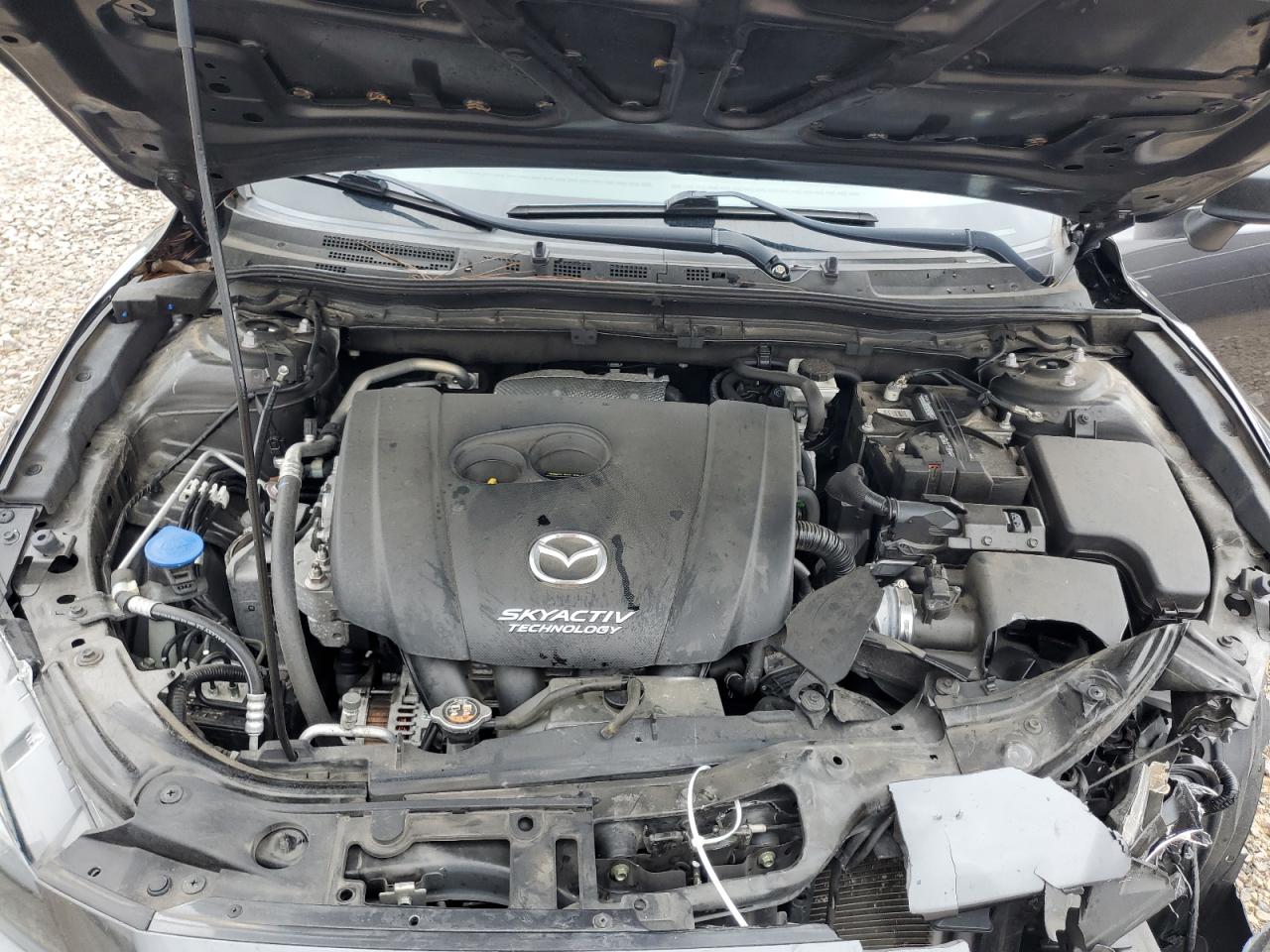 Photo 10 VIN: 3MZBN1V30JM266259 - MAZDA 3 