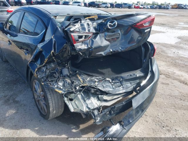 Photo 5 VIN: 3MZBN1V31JM184153 - MAZDA MAZDA3 