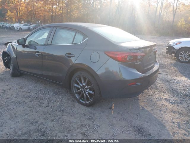 Photo 2 VIN: 3MZBN1V32JM163733 - MAZDA MAZDA3 