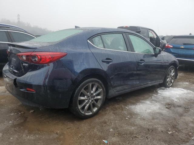 Photo 2 VIN: 3MZBN1V32JM233683 - MAZDA 3 