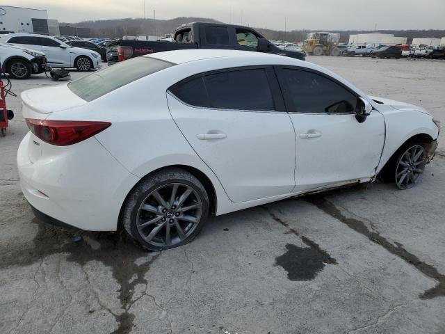 Photo 2 VIN: 3MZBN1V36JM203327 - MAZDA 3 