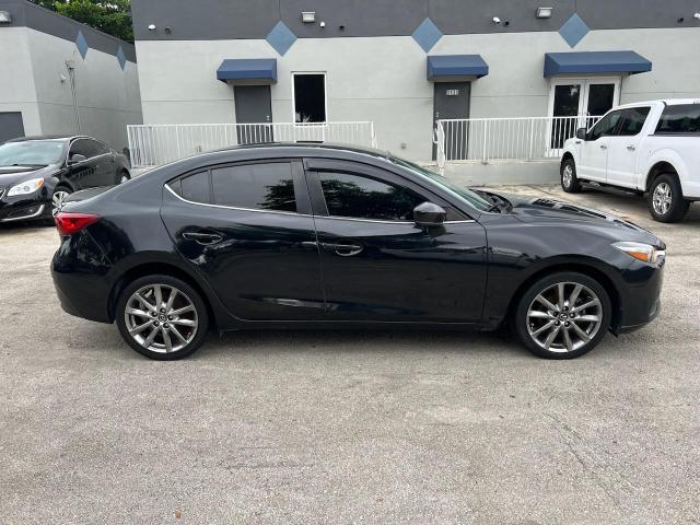 Photo 12 VIN: 3MZBN1V36JM246906 - MAZDA 3 