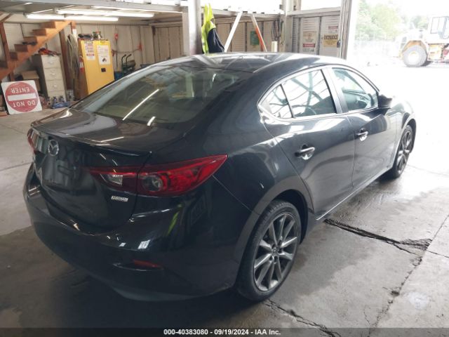 Photo 3 VIN: 3MZBN1V37JM255243 - MAZDA MAZDA3 