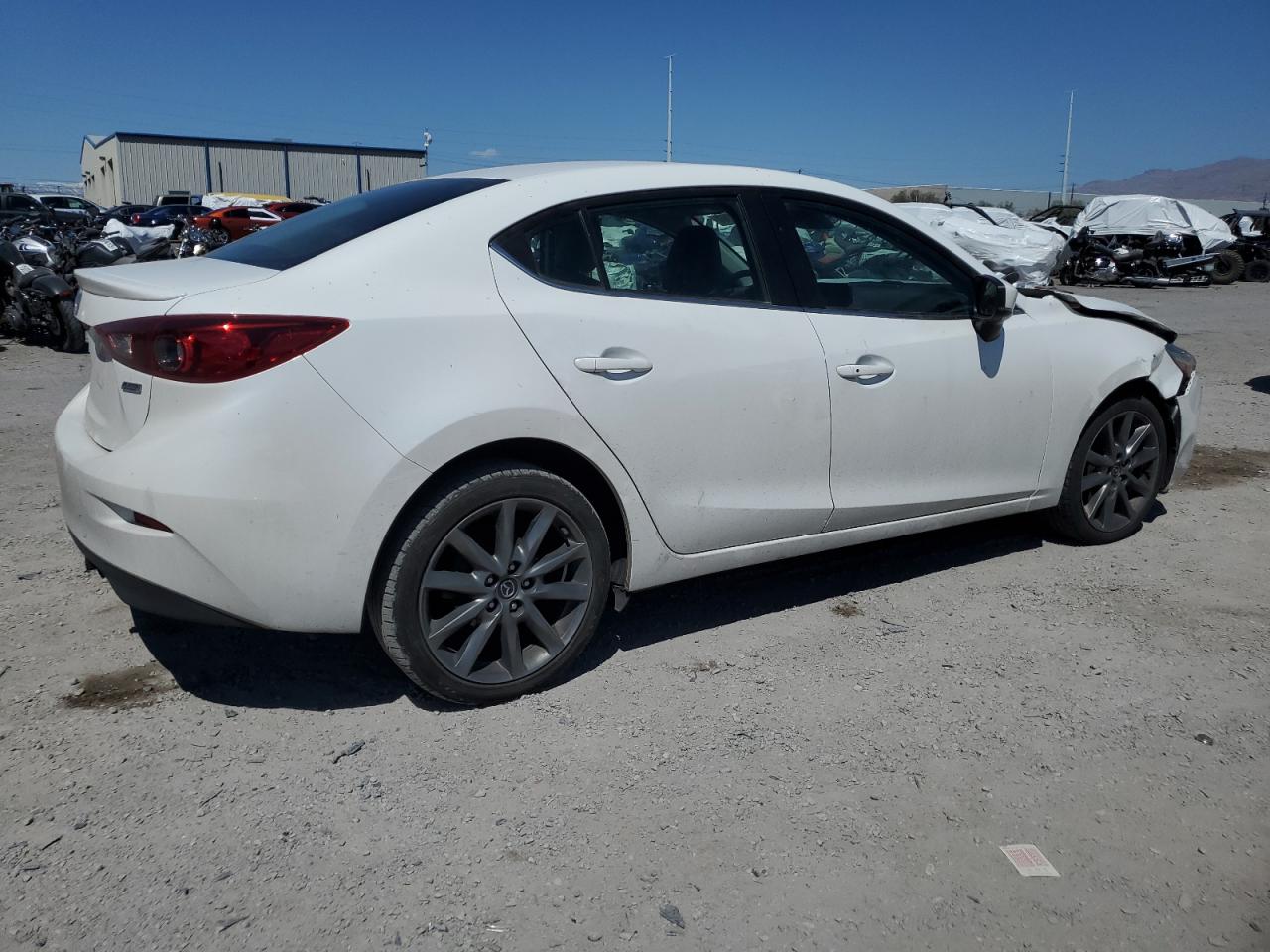 Photo 2 VIN: 3MZBN1V38JM215978 - MAZDA 3 