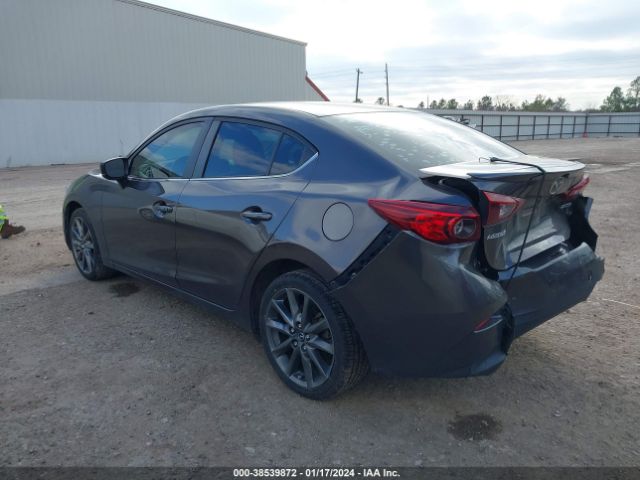 Photo 2 VIN: 3MZBN1V38JM239598 - MAZDA MAZDA3 