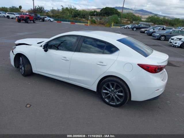 Photo 2 VIN: 3MZBN1V38JM251444 - MAZDA MAZDA3 