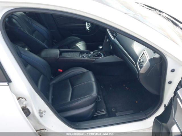 Photo 4 VIN: 3MZBN1V38JM251444 - MAZDA MAZDA3 