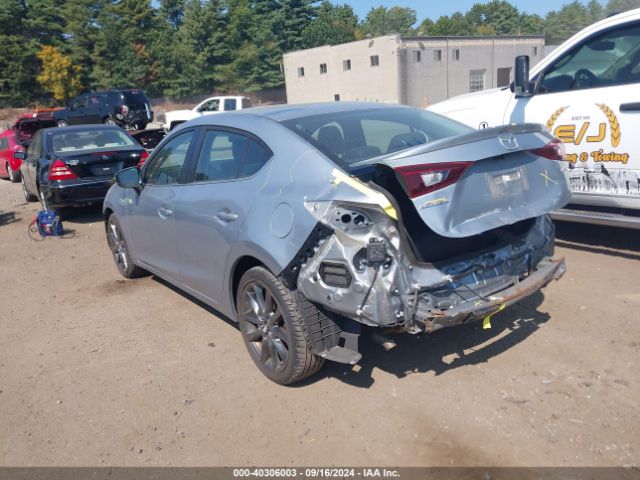 Photo 2 VIN: 3MZBN1V38JM267840 - MAZDA MAZDA3 