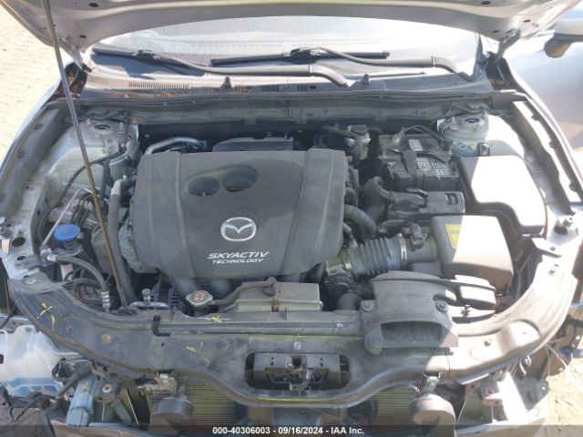 Photo 9 VIN: 3MZBN1V38JM267840 - MAZDA MAZDA3 